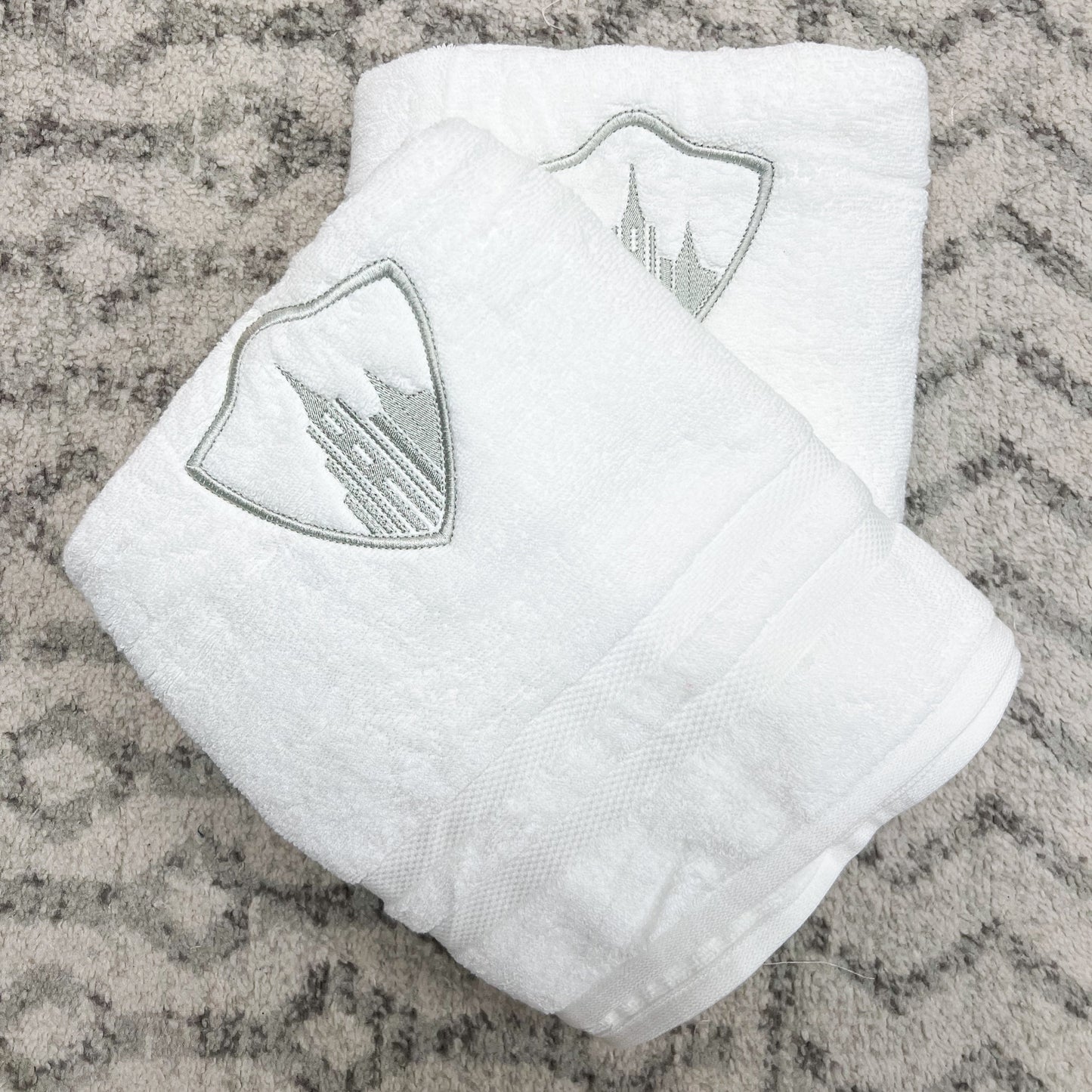 Bulk Strive to Be Towels